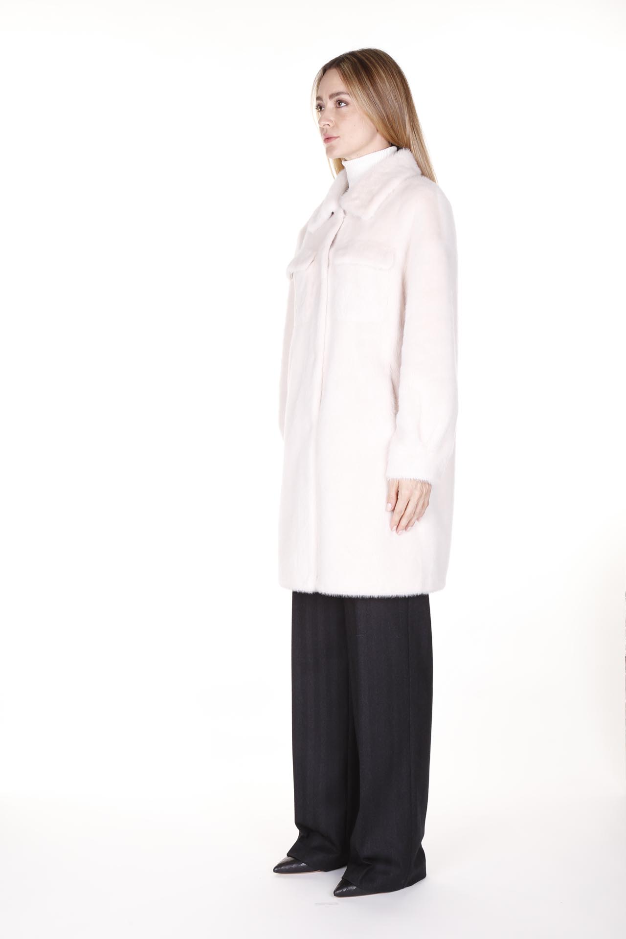 Violanti, Cappotto